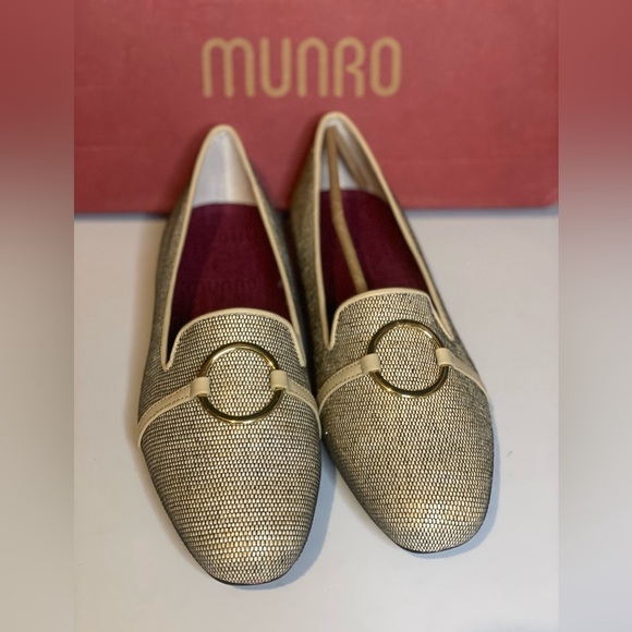 New | Munro‎ Sunisa Women Elegant Beige Comfort Flat Loafers, size 10.5W - Picture 6 of 12